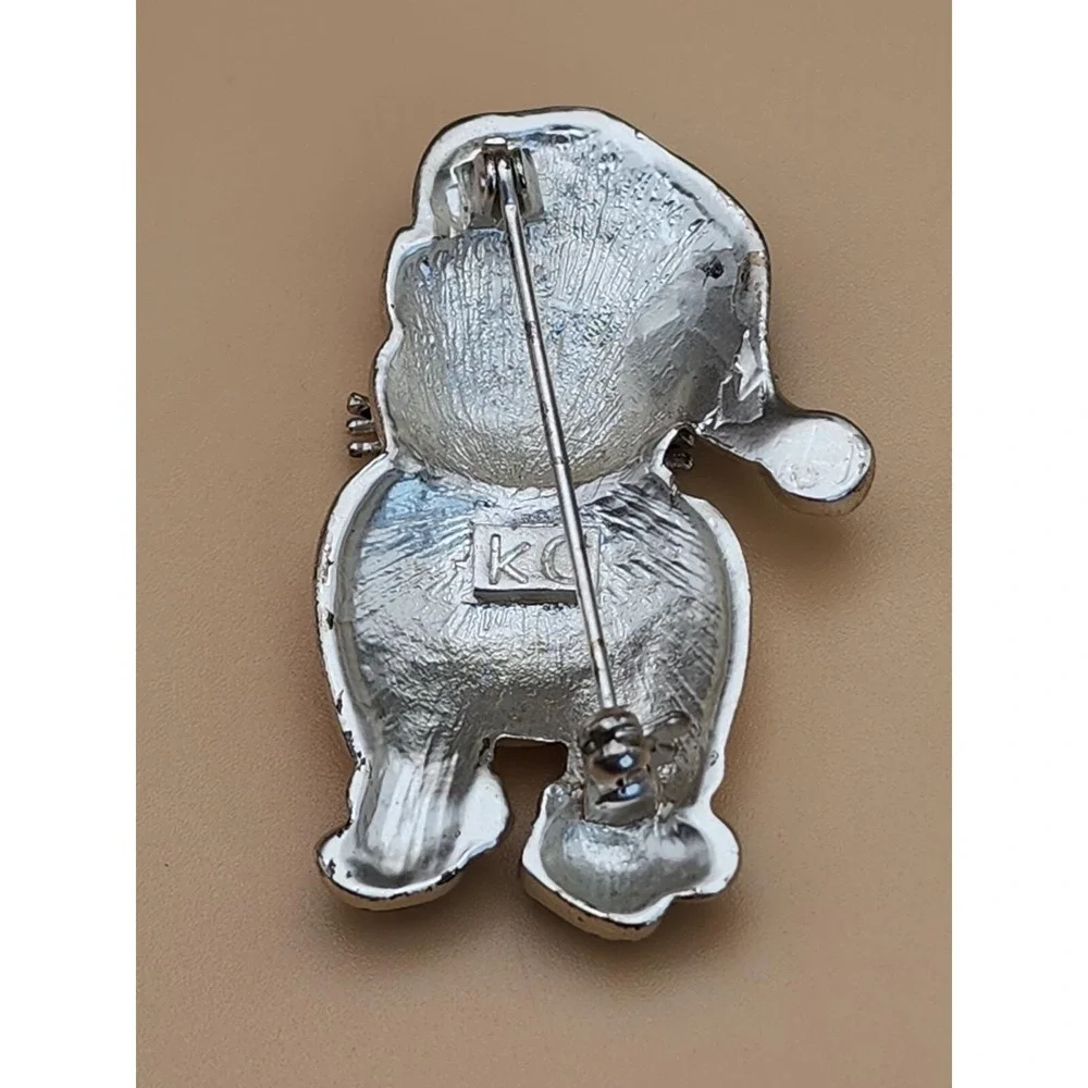 Vintage KENNETH COLE Christmas Cat Santa Hat Enamel Lapel Pin Brooch Tie Tack
